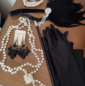 Roaring 20s black flapper accessories